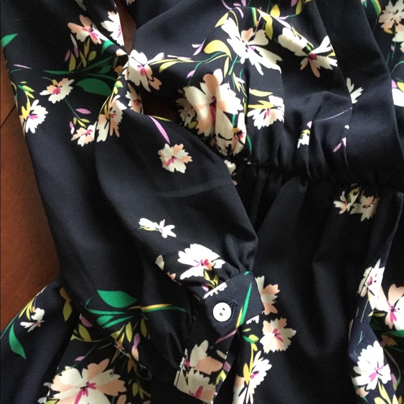 SOLD🚫Honey Punch Herbaceous Faux Surplice Dress - Picture 4 of 8